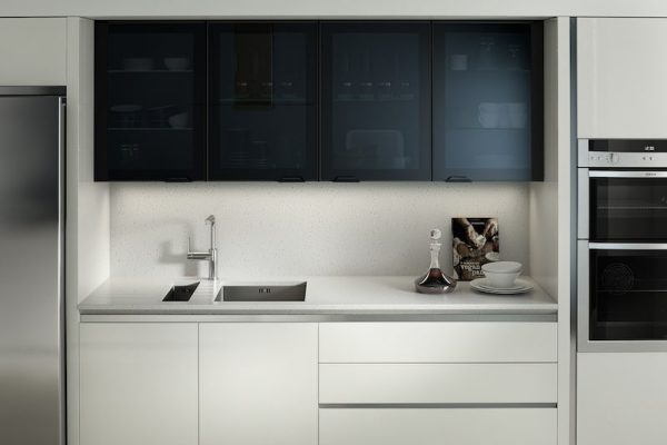 Feature_Black_Glazed_Porter_Matt_White-bespoke bespoke solution